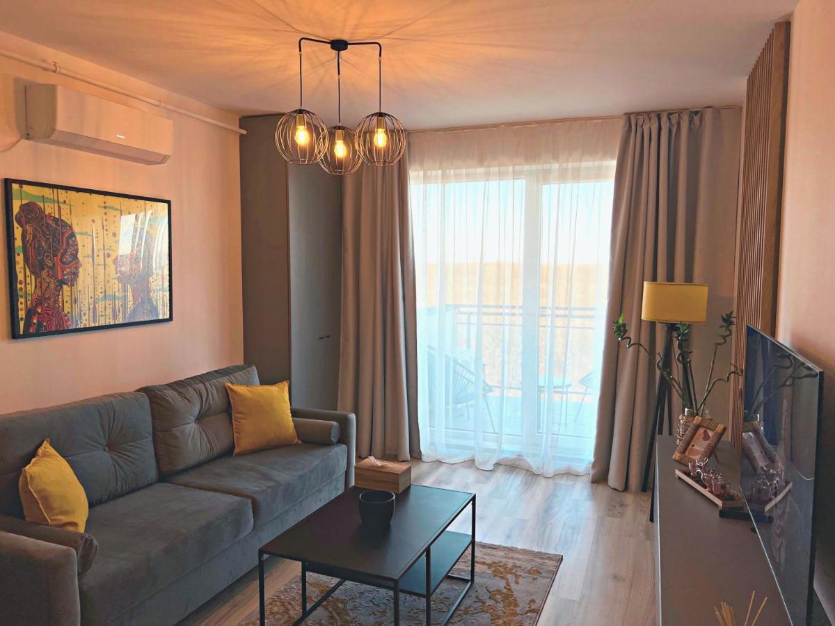Panoramic Forest View Apartment Dumbravita  Luaran gambar