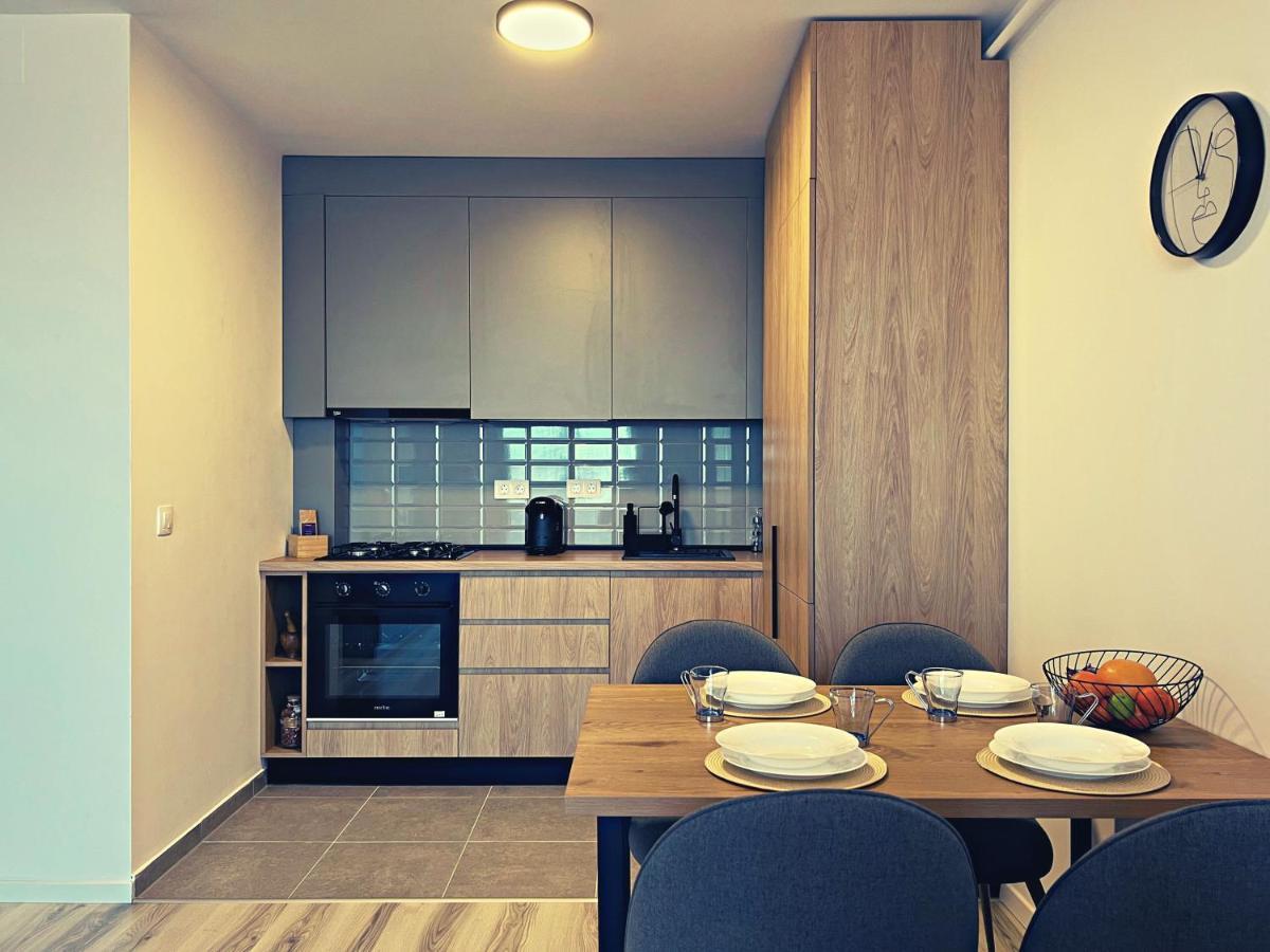 Panoramic Forest View Apartment Dumbravita  Luaran gambar