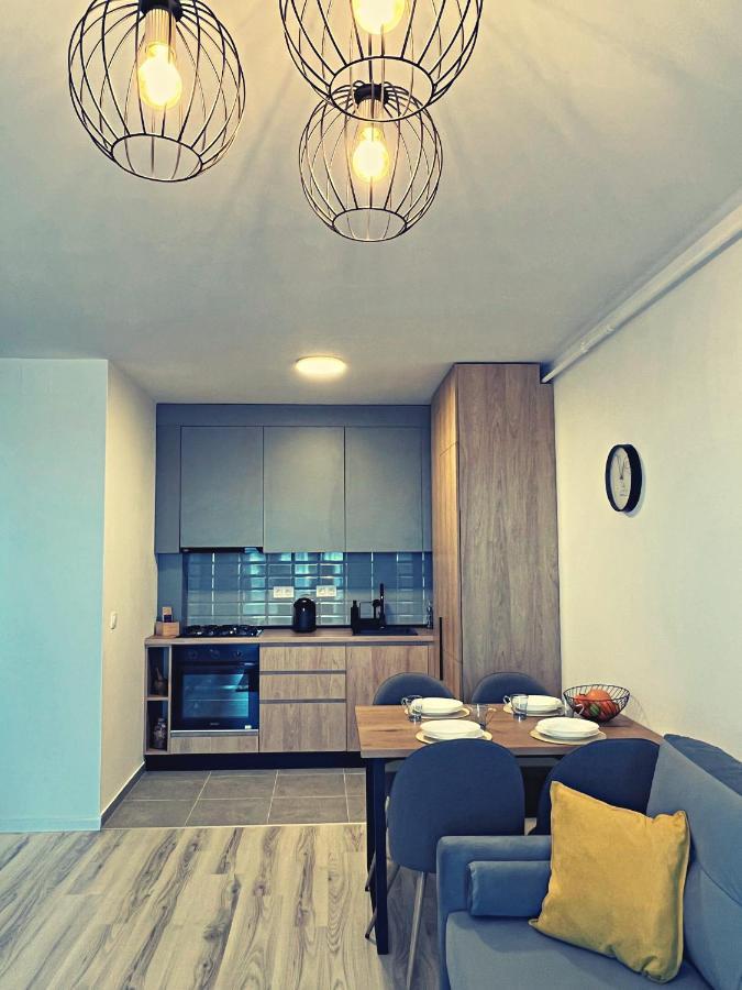 Panoramic Forest View Apartment Dumbravita  Luaran gambar